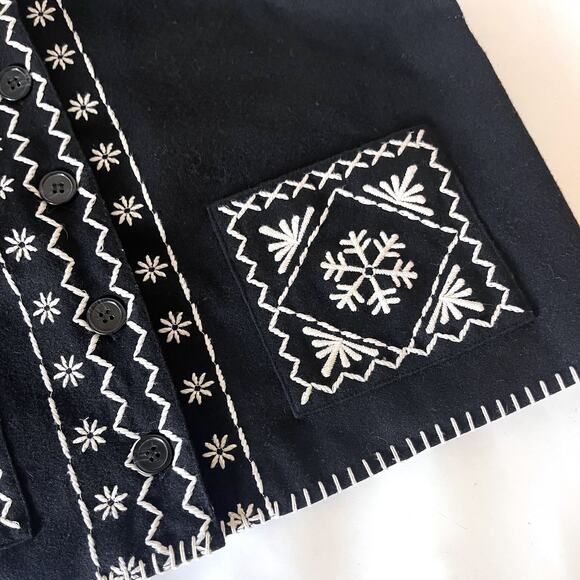 TALBOTS VTG Florals Snowflake Embroidered Wool Vest in Black White Size PS - Picture 9 of 13